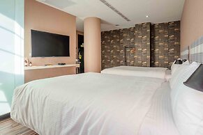 CHECK inn Taichung Ziyou