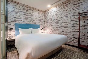 CHECK inn Taichung Ziyou