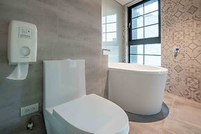 CHECK inn Taichung Ziyou