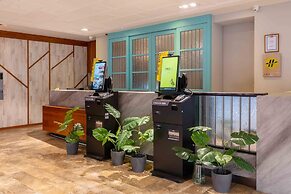 CHECK inn Taichung Ziyou