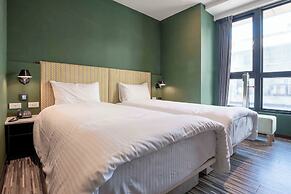 CHECK inn Taichung Ziyou