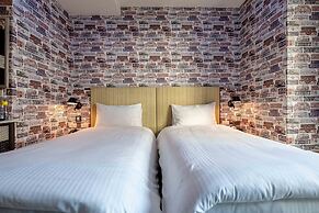 CHECK inn Taichung Ziyou