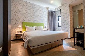 CHECK inn Taichung Ziyou