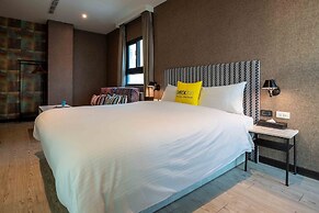 CHECK inn Taichung Ziyou