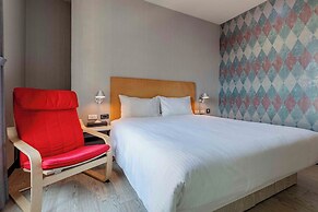 CHECK inn Taichung Ziyou