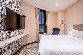 CHECK inn Taichung Ziyou