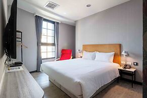 CHECK inn Taichung Ziyou