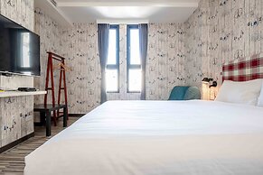 CHECK inn Taichung Ziyou