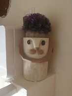 Fly By Knight Courtyard Hotel