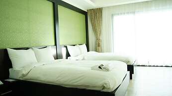 Terrace Hotel Subic Bay