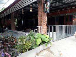 Baan Raiplaysoi Homestay