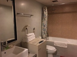 Beijing New World CBD Apartment