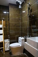 Phuong Tran Apartment and Hotel