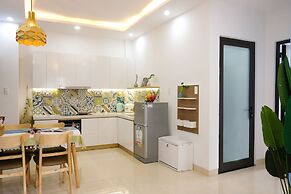 Phuong Tran Apartment and Hotel