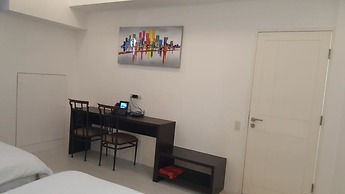 Twin Oaks Place Units