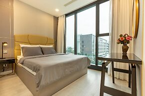 Oasis Vinhome Golden River Apt