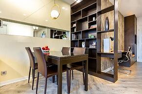 Oasis Vinhome Golden River Apt