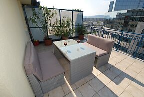 Arpad Bridge Apartments
