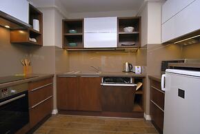 Arpad Bridge Apartments