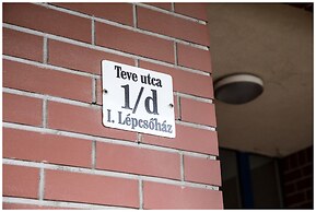 Arpad Bridge Apartments