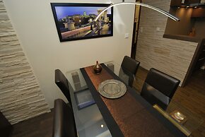 Arpad Bridge Apartments