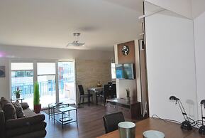 Arpad Bridge Apartments