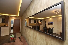 Arpad Bridge Apartments