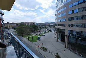 Arpad Bridge Apartments