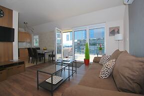Arpad Bridge Apartments