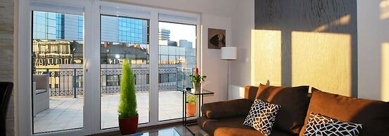 Arpad Bridge Apartments