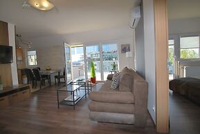 Arpad Bridge Apartments