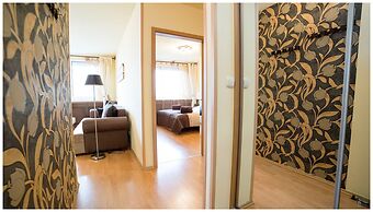 Arpad Bridge Apartments