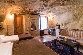 Atillas Cave Hotel