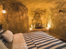Atillas Cave Hotel