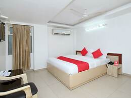 OYO 14465 Hotel Cozy Residency