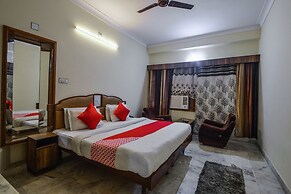 OYO 14814 Hotel Vinayak