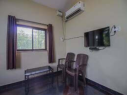 OYO 16412 Home Cozy Studio Parra
