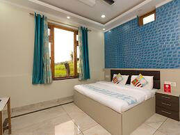 OYO 16593 Home Luxury 3BHK Galaxy Villa Andrar