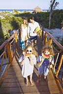 Family Selection at Grand Palladium Select Costa Mujeres - All Inclusi