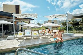 Family Selection at Grand Palladium Select Costa Mujeres - All Inclusi