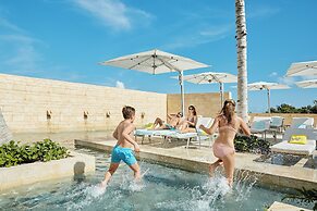 Family Selection at Grand Palladium Select Costa Mujeres - All Inclusi