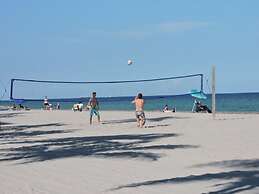 Seabreeze Beachside Studios by ValGal