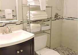 Seabreeze Beachside Studios by ValGal