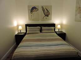 Seabreeze Beachside Studios by ValGal