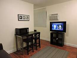 Seabreeze Beachside Studios by ValGal