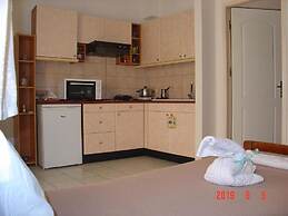 Alexiou Apartments Blue