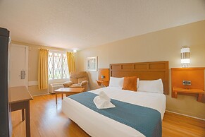 Liberty Garden Inn by OYO Kissimmee near Disney World