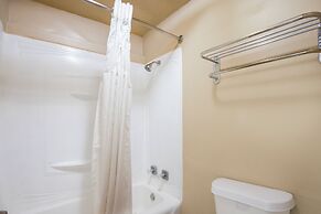 Liberty Garden Inn by OYO Kissimmee near Disney World