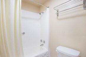 Liberty Garden Inn by OYO Kissimmee near Disney World