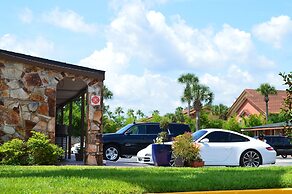 Liberty Garden Inn by OYO Kissimmee near Disney World